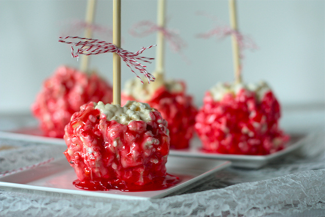 10 Popcorn Balls Recipe Ideas For An Ultimate Snack Time Candy Apple Popcorn Balls