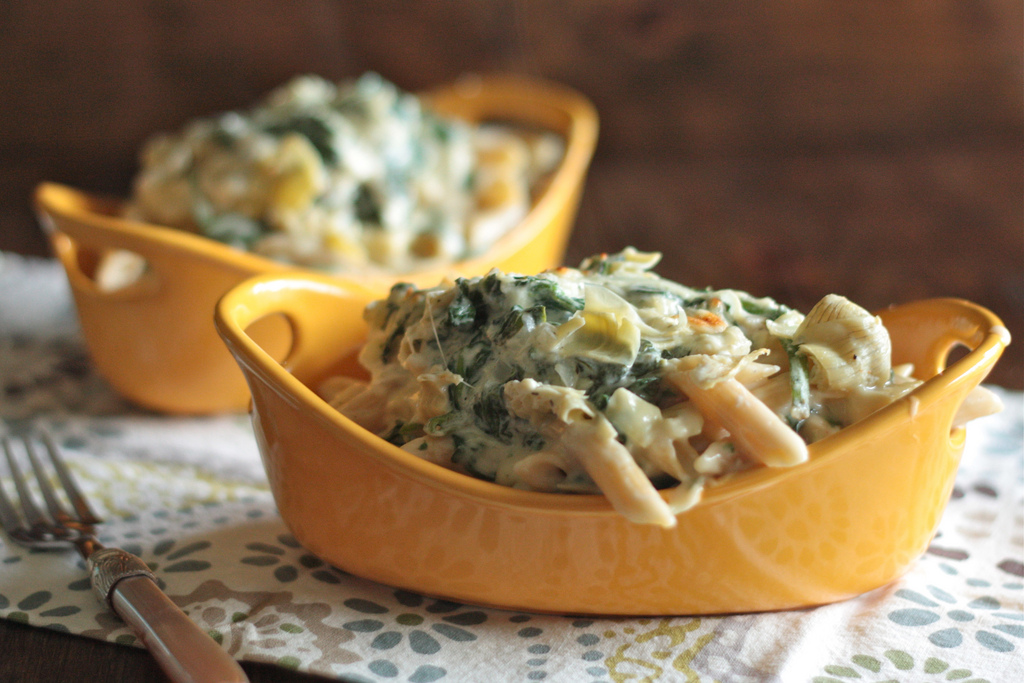 Spinach Artichoke Mac and Cheese - www.countrycleaver.com 3