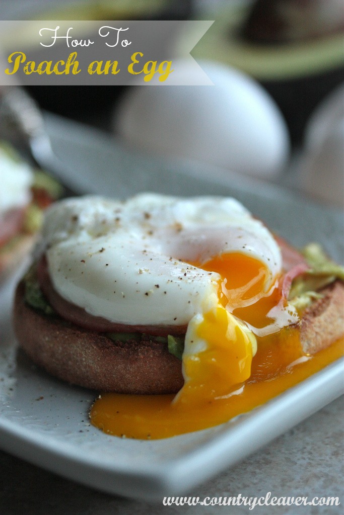 Avocado Eggs Benedict and How To Poach an Egg - www.countrycleaver.com