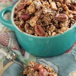 Dirty Chai Granola - www.countrycleaver.com