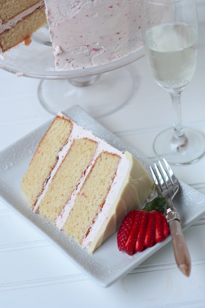 Strawberries and Champagne Cake - www.countrycleaver.com