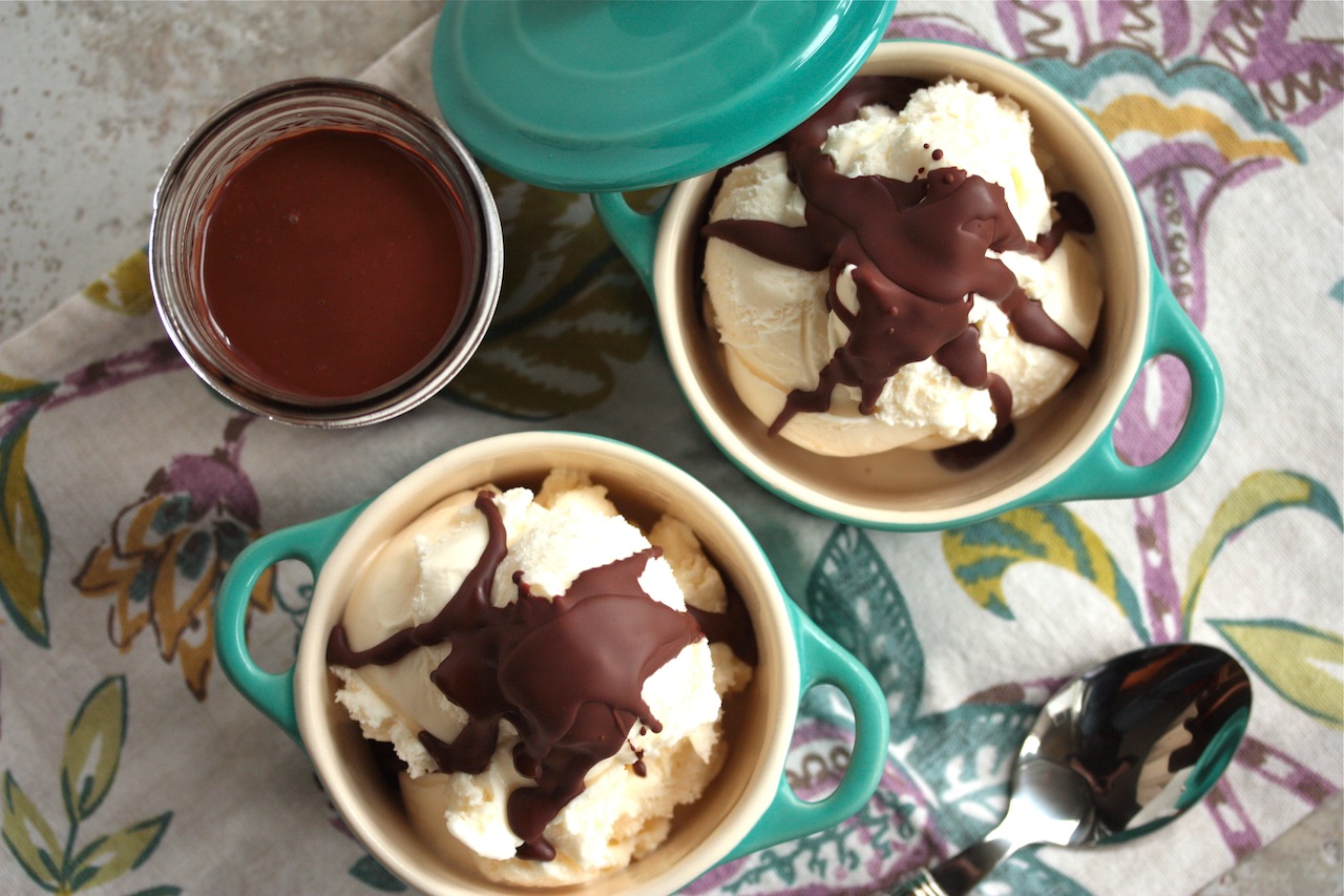 Make Your Own Magic Shell Ice Cream Topping - www.countrycleaver.com
