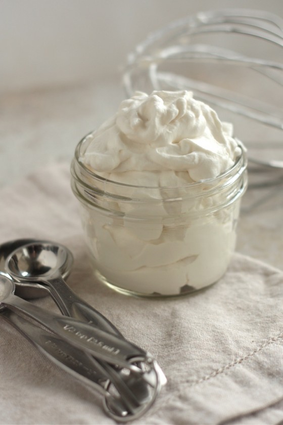 How to Make Perfect Whipped Cream - www.countrycleaver.com