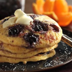 Cottage Blueberry Pancakes - www.countrycleaver.com