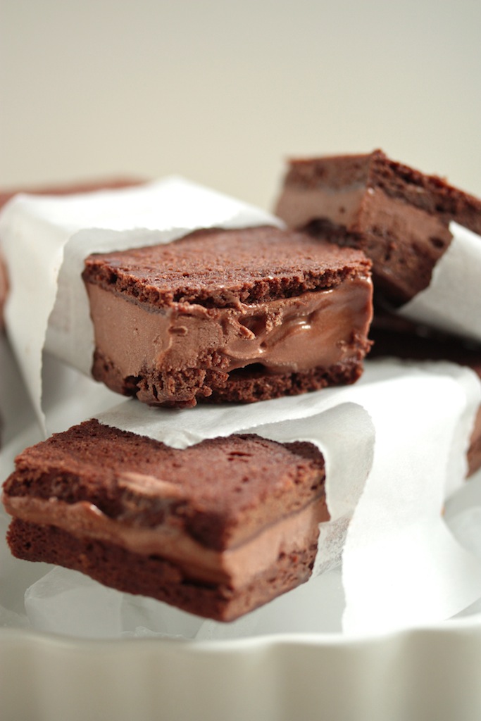 Double Chocolate Brownie Ice Cream Sandwiches - www.countrycleaver.com