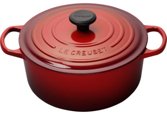 Le Creuset 5.5 qt French Oven in Cherry Red