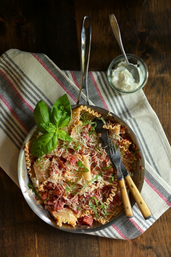 Healthy One Skillet Lasagna - www.countrycleaver.com