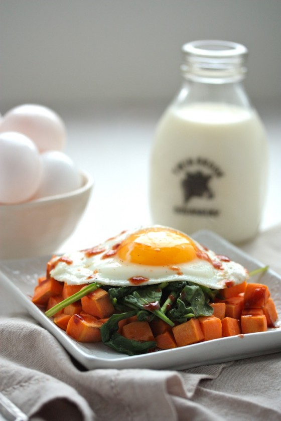 3 Ingredient Sweet Potato Spinach Hash - www.countrycleaver.com