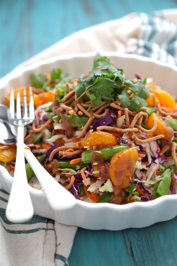 Crunchy Asian Cabbage Salad with Mandarin Oranges and Peanut Dressing - www.countrycleaver.com #FitFriday