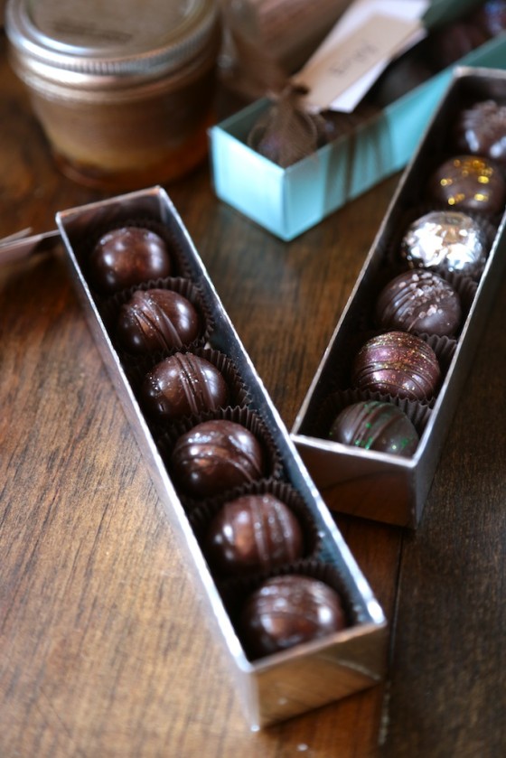 A Simple Treat Gourmet Truffles #Giveaway - www.countrycleaver.com