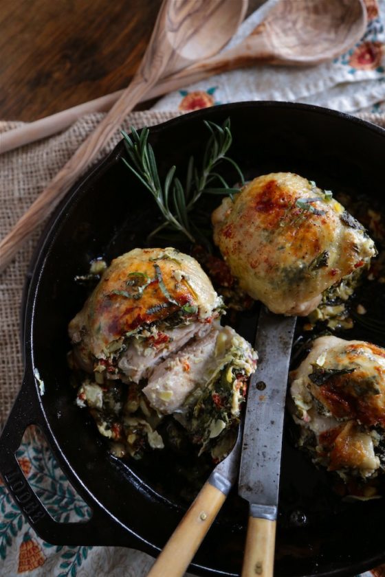 30 Minute Sundried Tomato Spinach Stuffed Chicken Thighs  - www.countrycleaver.com