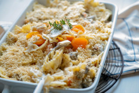 Sausage Apricot Brie Mac and Cheese - www.countrycleaver.com