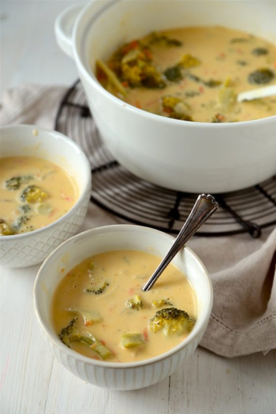 Slow Cooker Broccoli Cheese Soup - www.countrycleaver.com