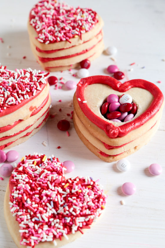 Valentine's Day Surprise Sugar Cookie Stacks - Your Valentine will love to see what's inside!! - www.countrycleaver.com
