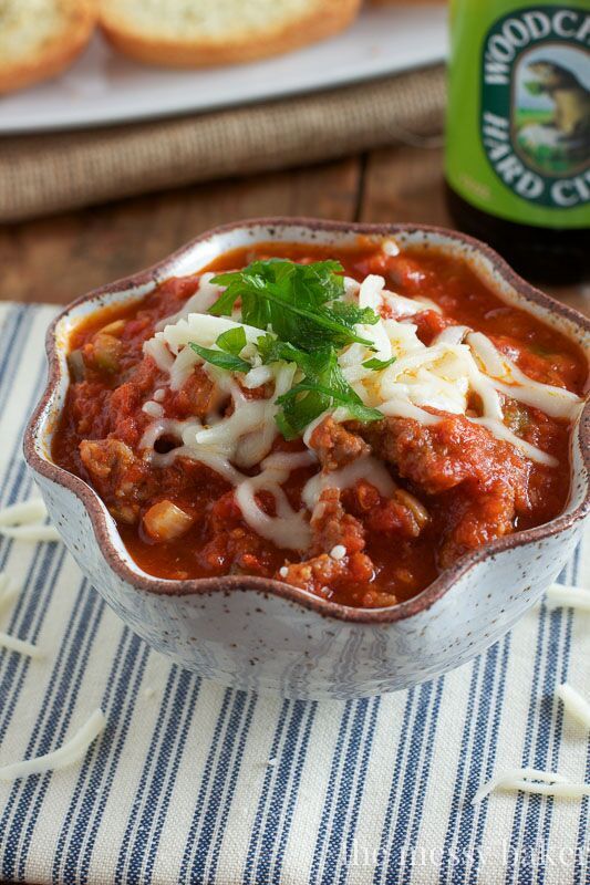 Slow Cooker Pizza Dip + 15 More Slow Cooker Appetizers for Game Day- www.countrycleaver.com