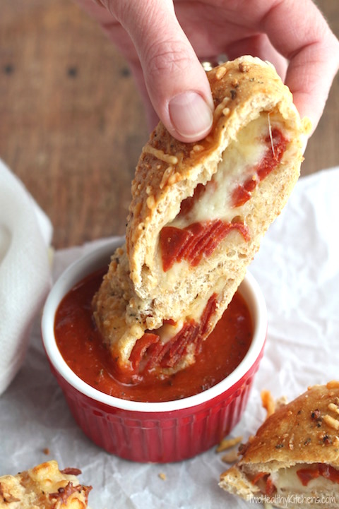 easy-pepperoni-bread-25-sweet-and-savory-mouthwatering-party-bread-recipes
